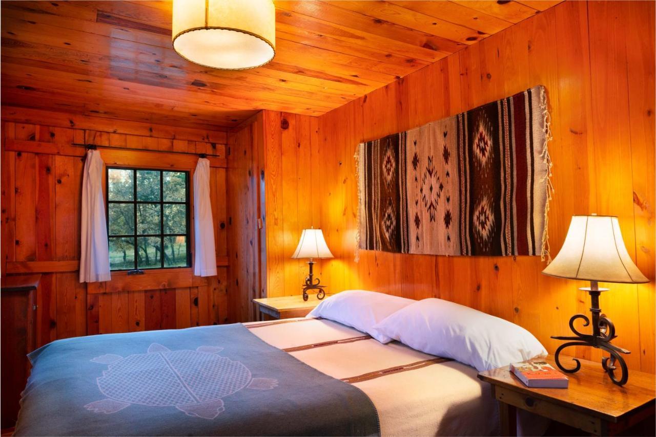 Corkins Lodge Chama 外观 照片