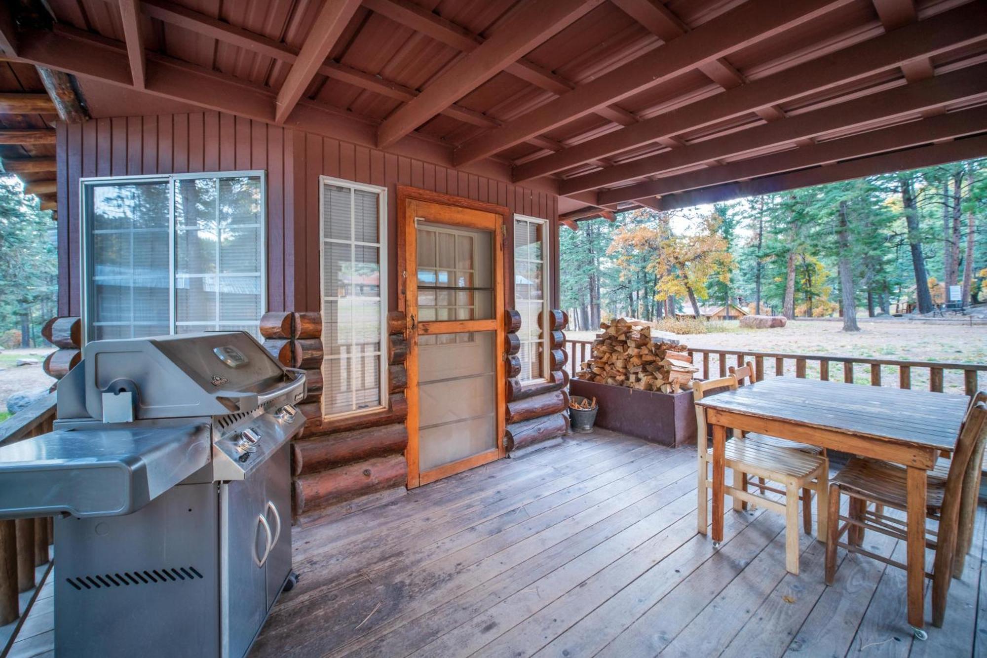 Corkins Lodge Chama 外观 照片
